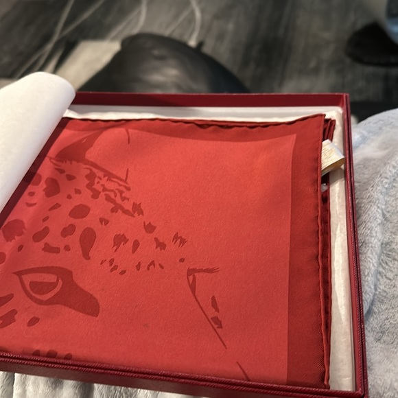 - Cartier scarf  brand new with box - Picture 2 of 7
